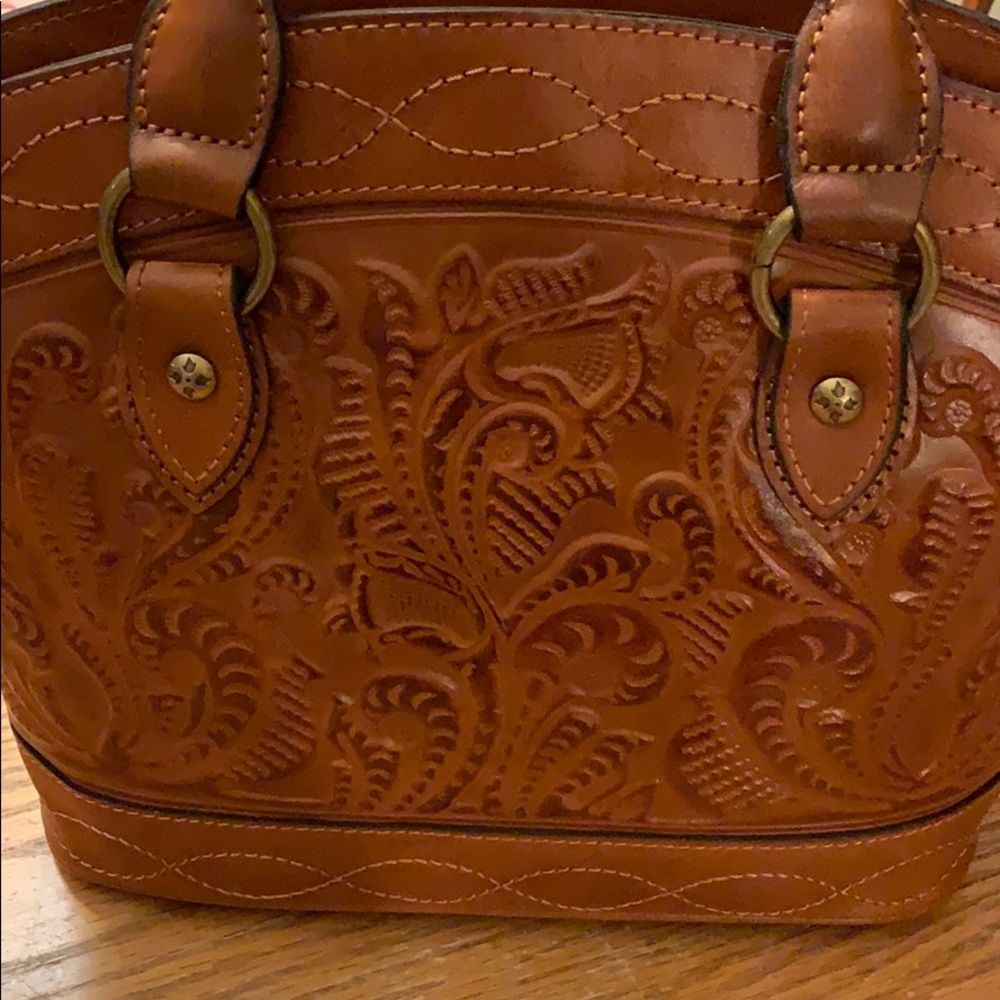 Patricia Nash embossed bag - Picture 4 of 8